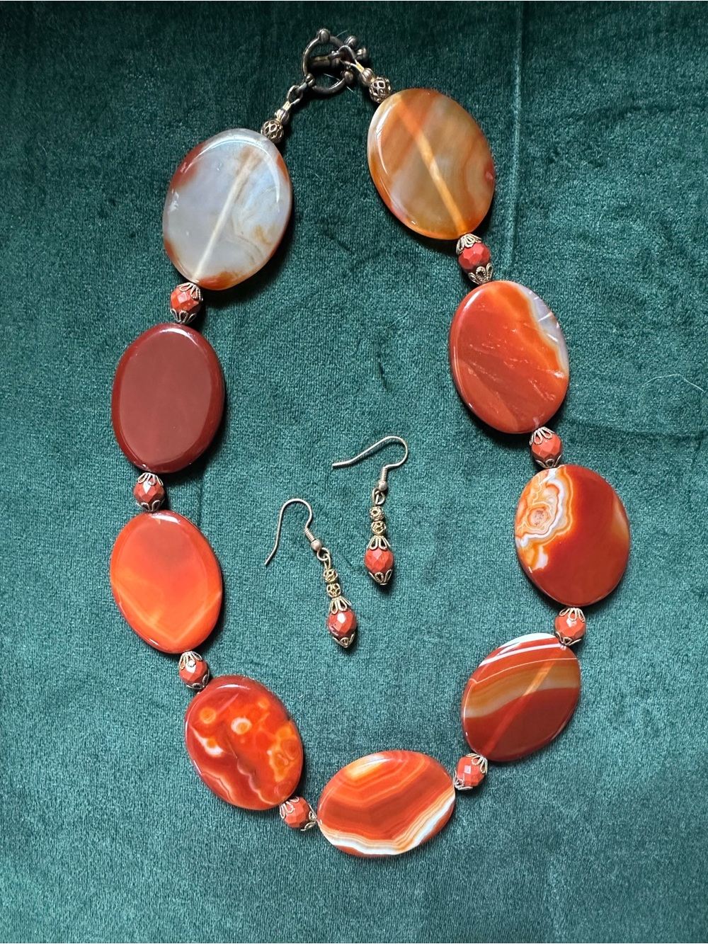American Vintage Red and Orange Agate Oval Bead Necklace with Matching Earrings